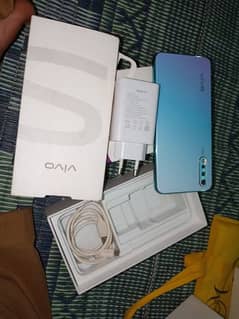 vivo s1 box charger 10 10 condition