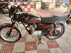 Honda 125 bike 2022 model lach condition