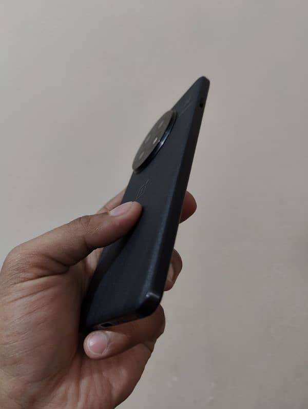 OnePlus 13 just box open 12 256 For Sale 0