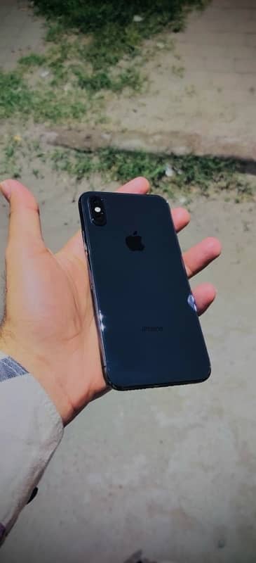 Iphone xs Lush Condition 1