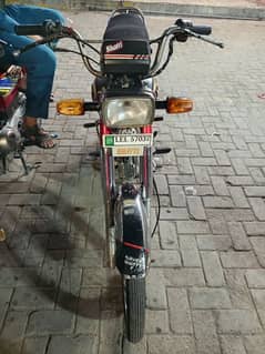 Road price bike hai sir