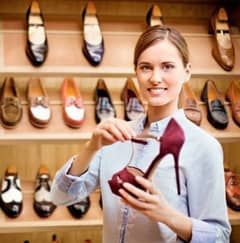 sales girl required At shoes store