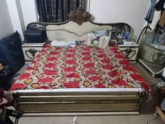 king size Bed