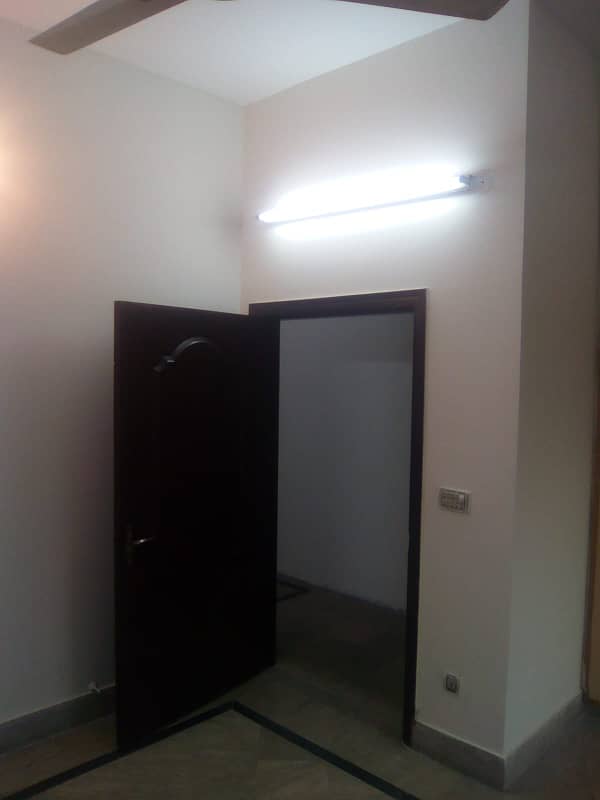 5 marla upper portion for rent in valencia town lahore 2