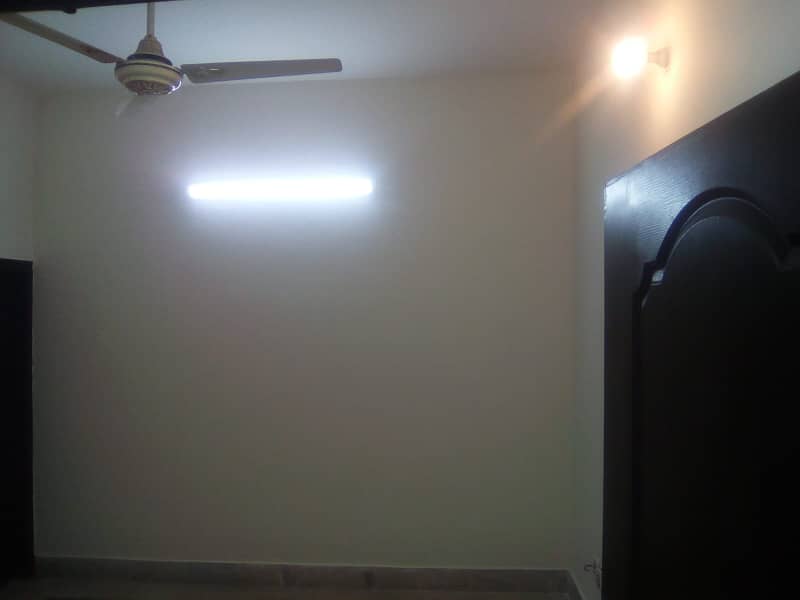 5 marla upper portion for rent in valencia town lahore 10