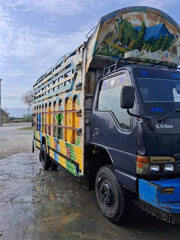 ISUZU NPR model 2005 best condition 2