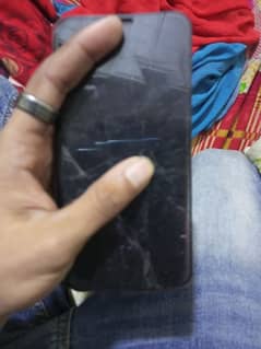 I phone xr 10 by 7 condition battery health 80