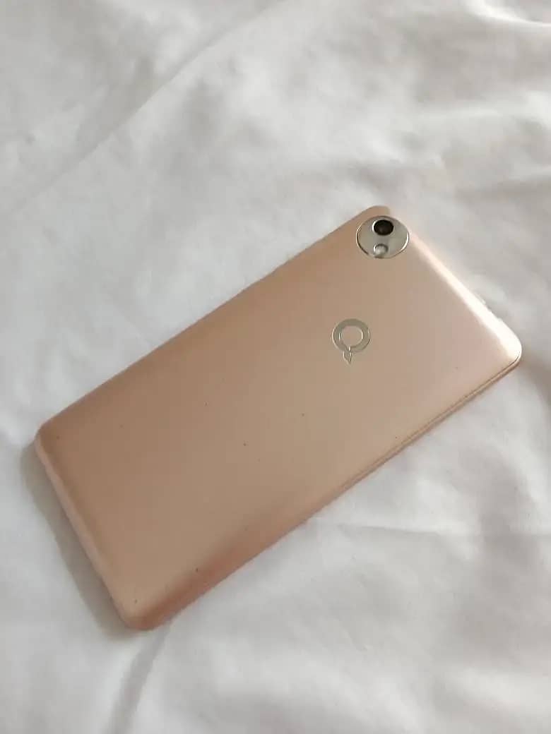 Q Mobile 700 Pro II 2