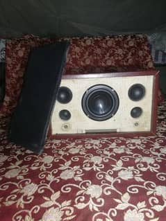 JBL First Hand Made (BT) Speakers