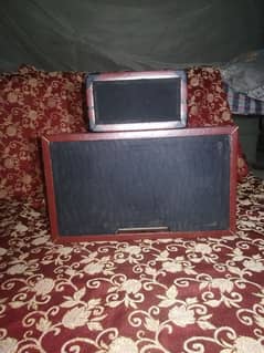 JBL First Hand Made (BT) Speakers