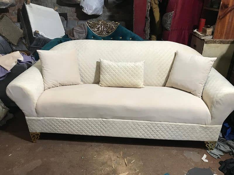 3 setr  sofa  velvet 1