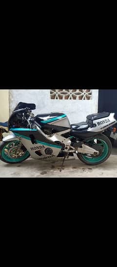 cbr 400 for sale. a. . z. aa. d