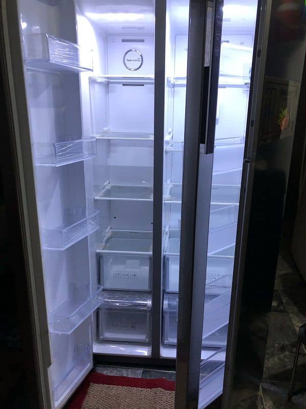 Samsung Fridge brand new side by side three door  Refrigerator 12