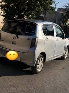 Daihatsu Mira 2011