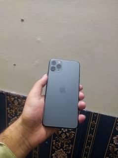 IPhone 11 pro max 64 dual pta approved exchange wala na koi aye