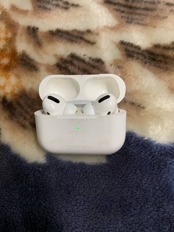 Apple Airpods pro (original) 3