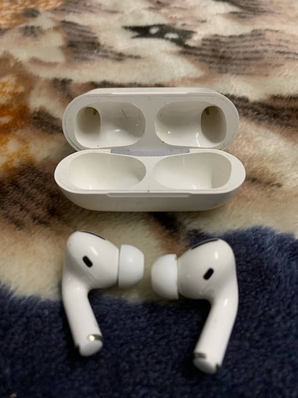 Apple Airpods pro (original) 5