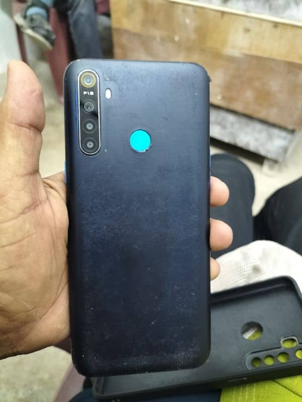 realme5 4/128 5