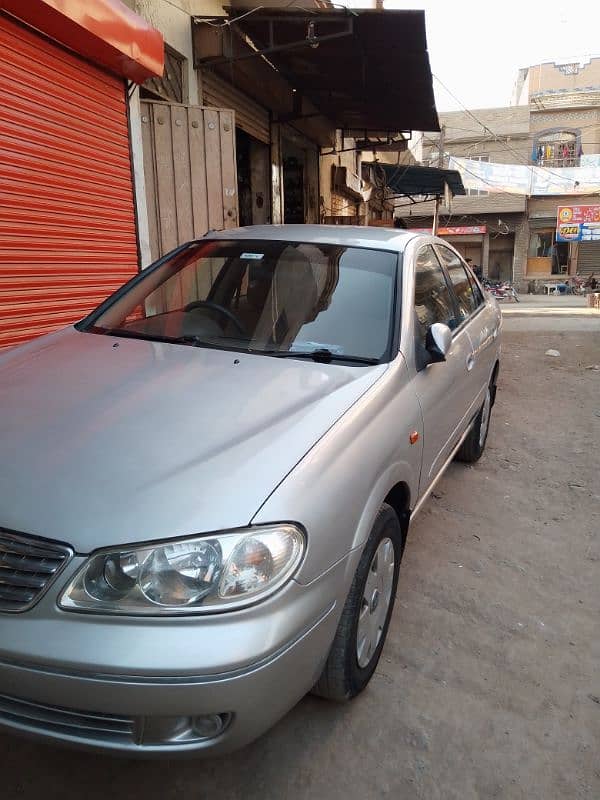 Nissan Sunny 2005 4