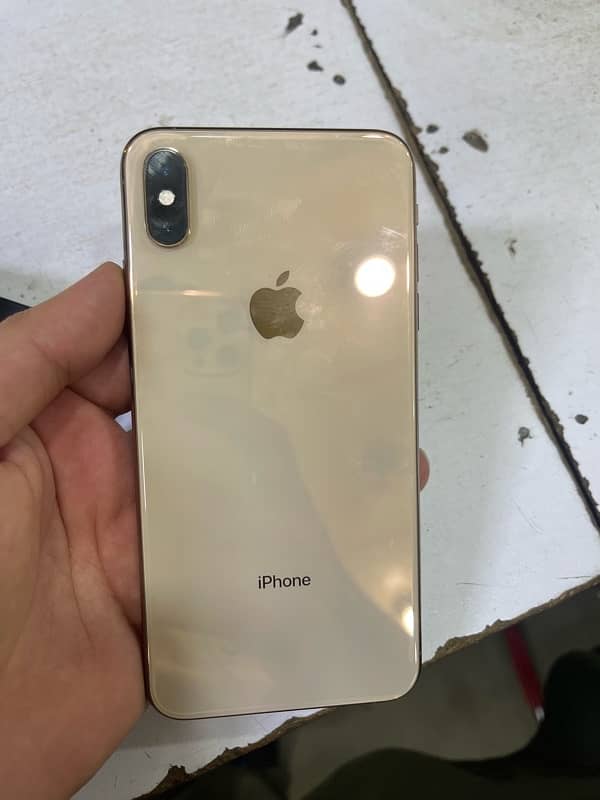 iPhone XS Max 4