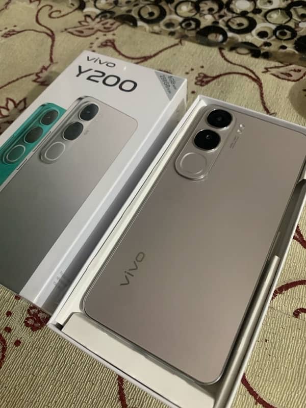 vivo y200 8/256 GB 0