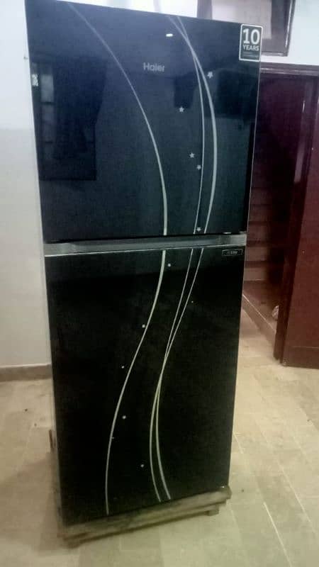 Haier full size fridge mint condition 5