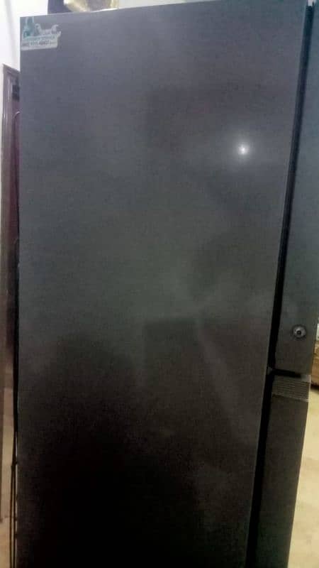 Haier full size fridge mint condition 7