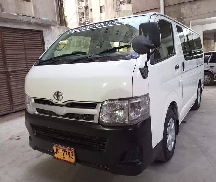 Toyota Hiace 2012 2