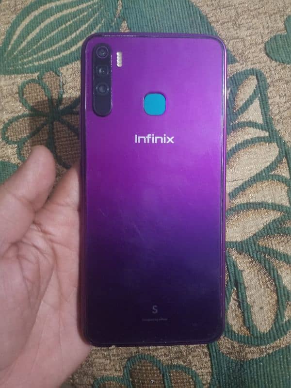 4/64  infinix s5 1