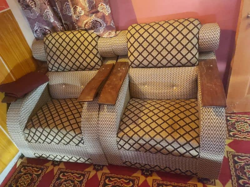 sofa set 5 seater or 2*1 seater 4