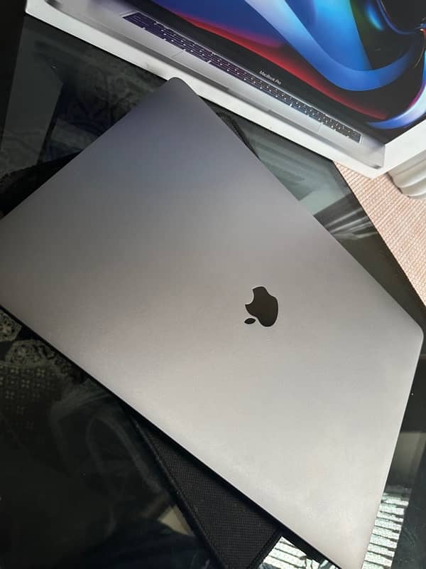 Mac Book pro 16 Inch 2019 | 64gb/2tb | 8gb Grphic Card 0