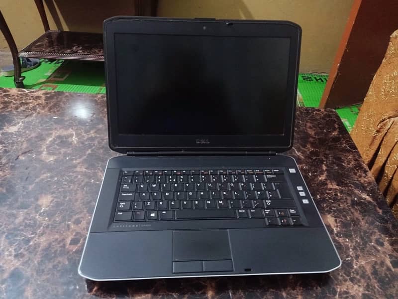 laptop for sale good condition with good operating system 7