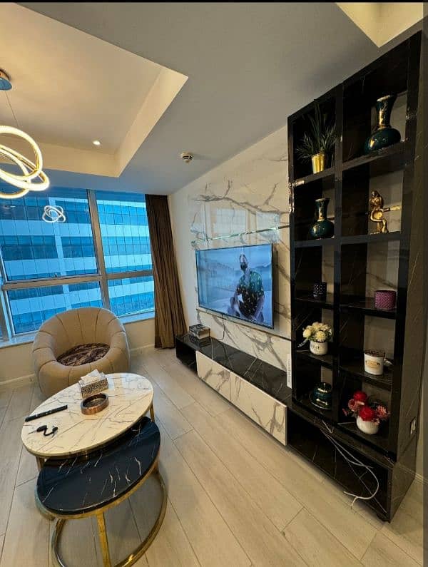 1&2 BHK luxurious apartment available for short term 3