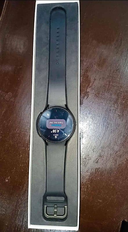 Samsung Galaxy Watch 4 44MM 1