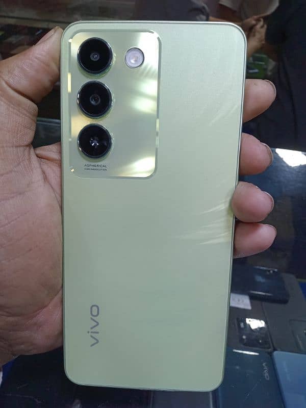 vivo y100 8gb ram 256 gb 11 month wrinty 0