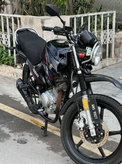 Ybr 125g 10/10 7k milage urgent sale