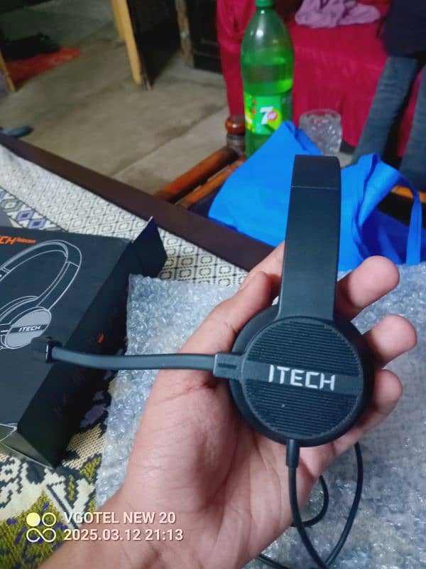 I tech telecom headphones with mic 7