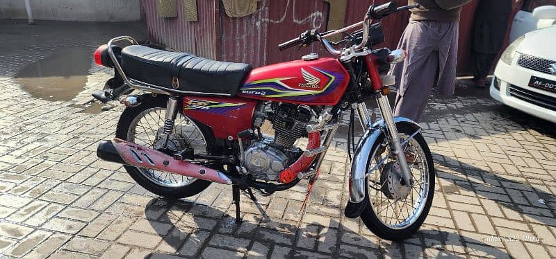 125 Model 18 For sell and exchange with Hunda cb 150 and suzaki gs 150 2