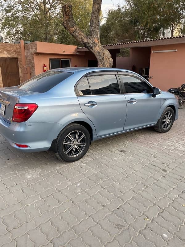 Toyota Corolla Axio 2016 5