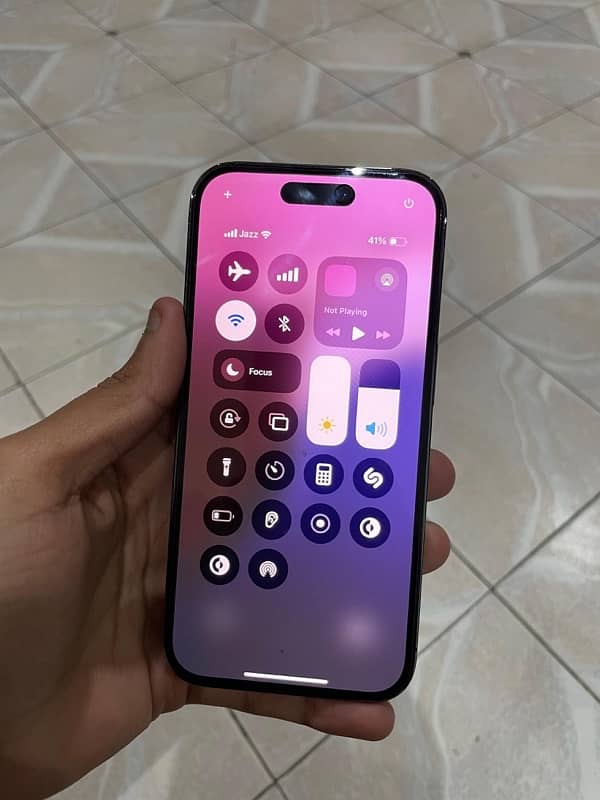 iphone 14 pro 2