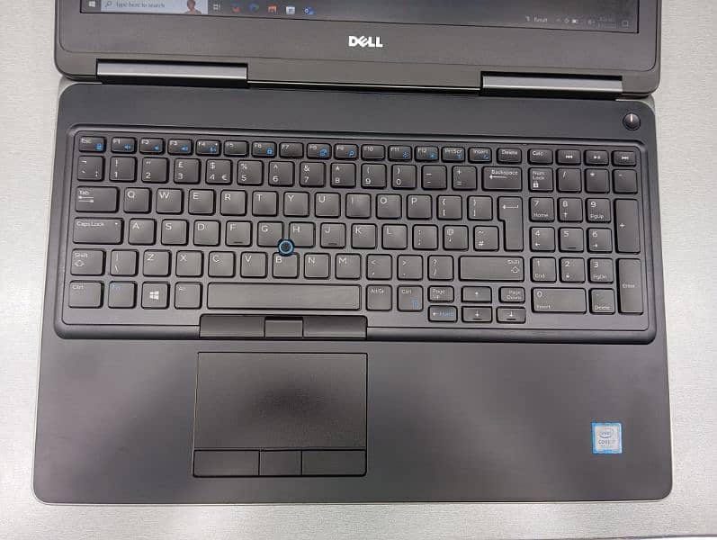 AL Raheem Computer(DeLL Precision 7520 Core i7 7th Gen 16/256 4Gb Card 2