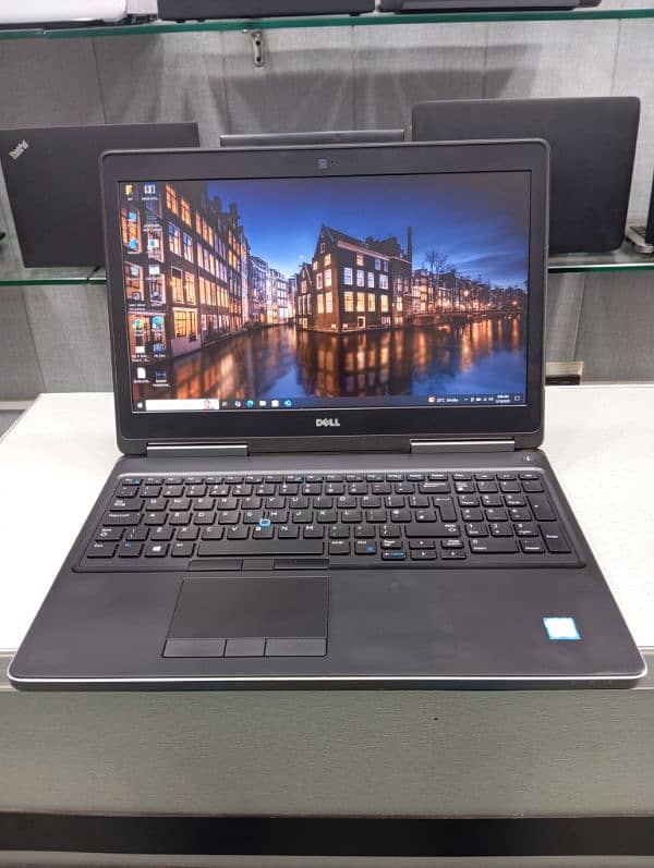 AL Raheem Computer(DeLL Precision 7520 Core i7 7th Gen 16/256 4Gb Card 11