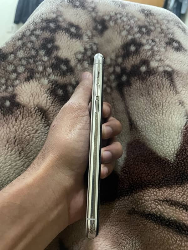 Iphone 11 pro 1