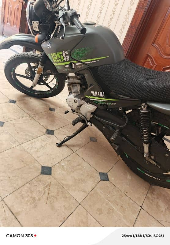 Yamaha ybr125g 2022 2