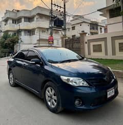 Toyota Corolla altis 2011 model automatic sunroof