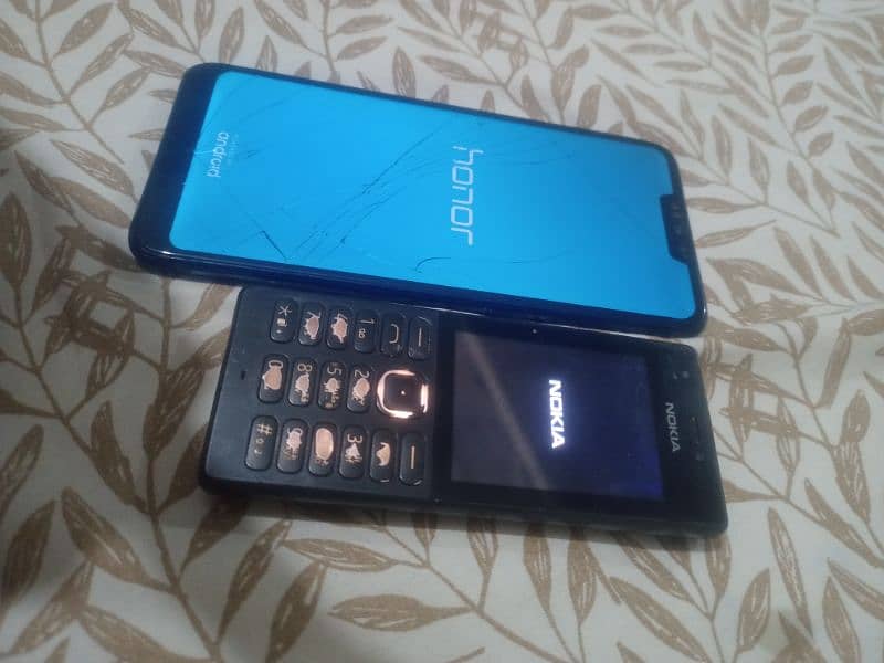 Honor 8c & Nokia 2