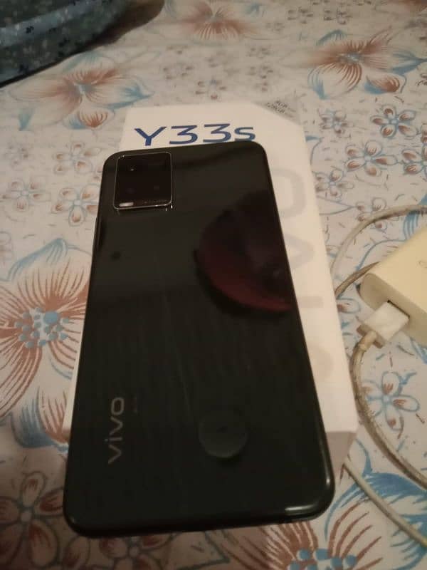 vivo y33s 3