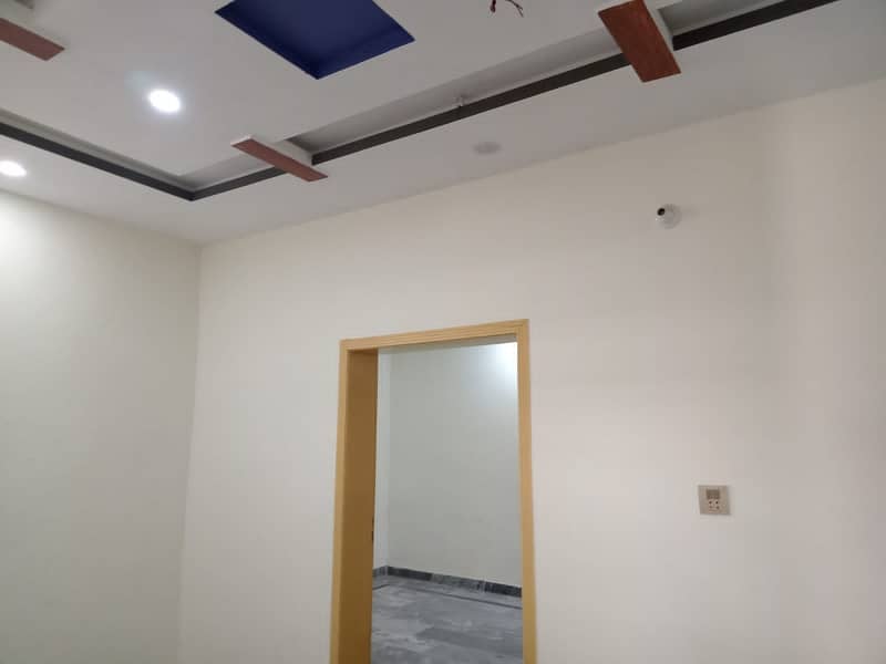 5 Marla House Available For Sale In Muhammad Nagar 8