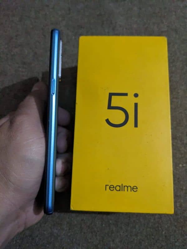 Realme 5i 6