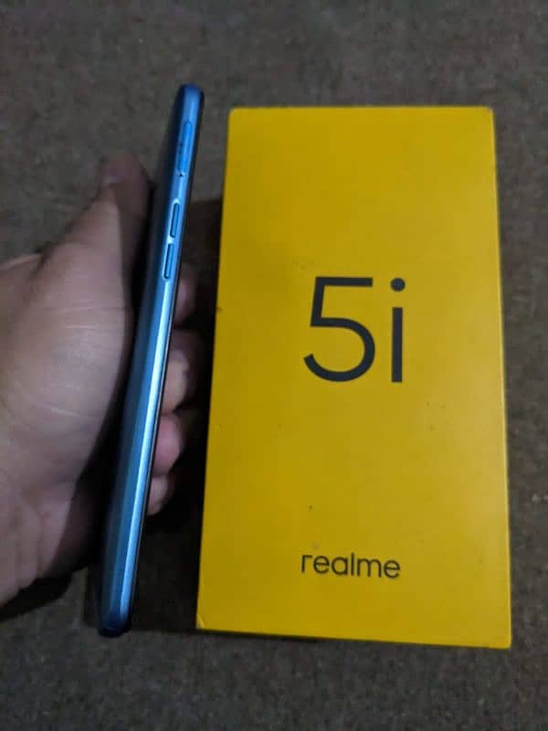 Realme 5i 7